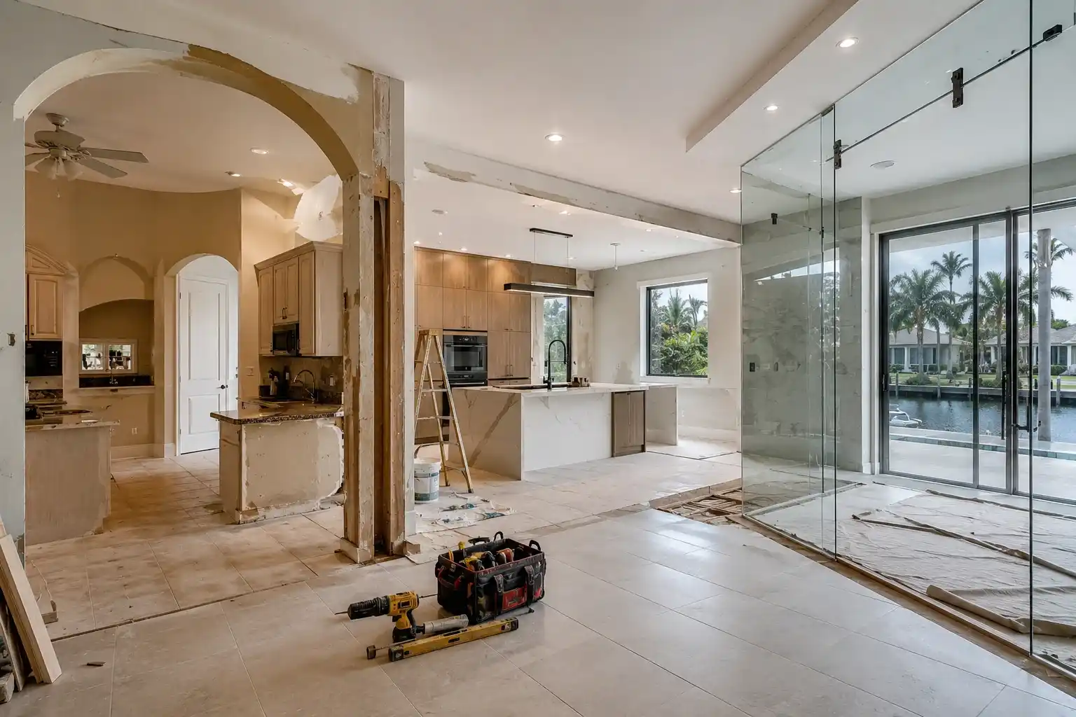 How Glass & Mirror Shops Are Transforming Luxury Homes Across Florida