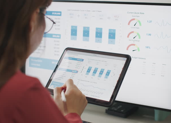 Top Features to Look for in a Marketing Analytics Dashboard